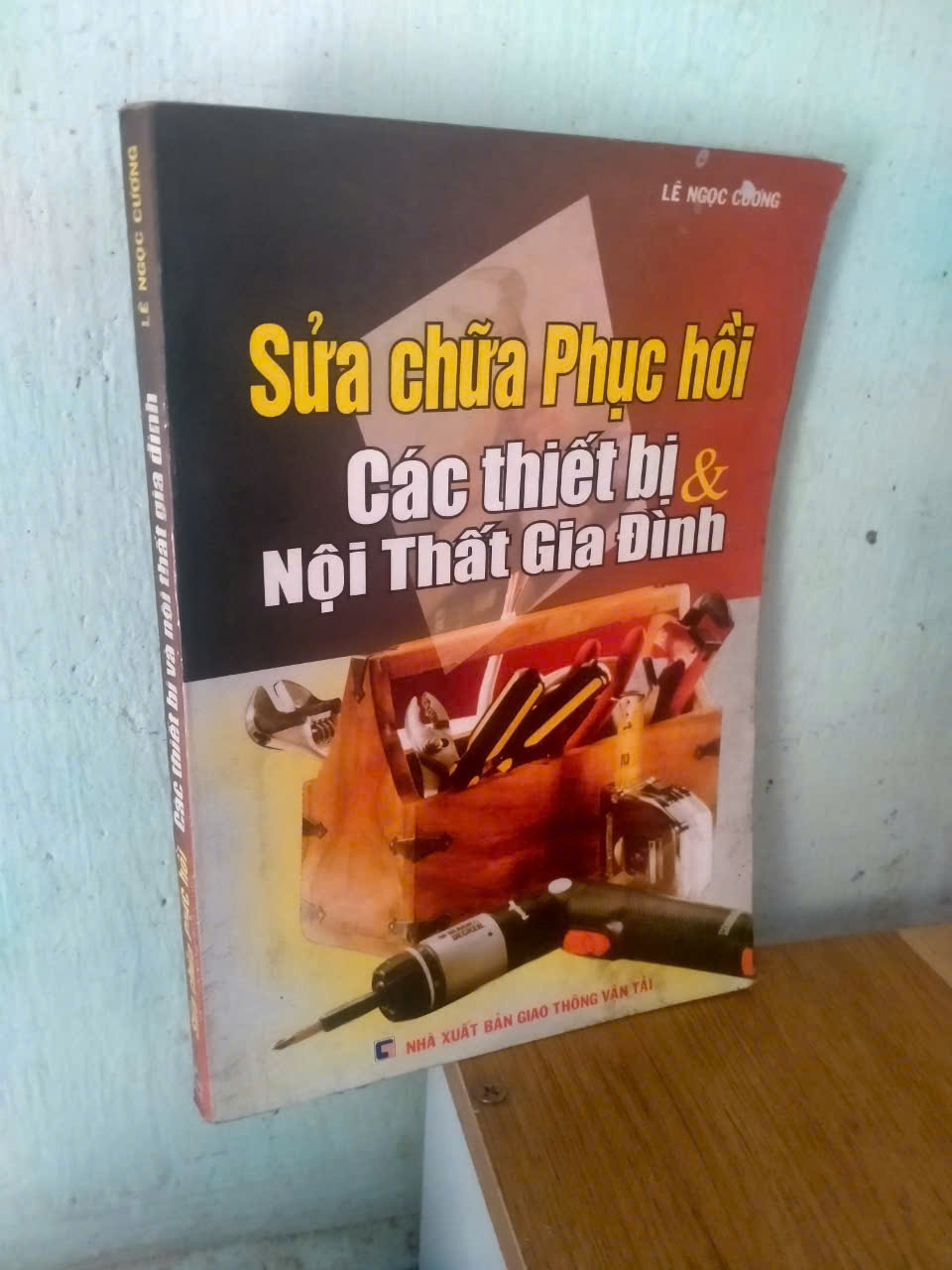 SỬA CHỮA BẢO TRÌ NỘI THẤT